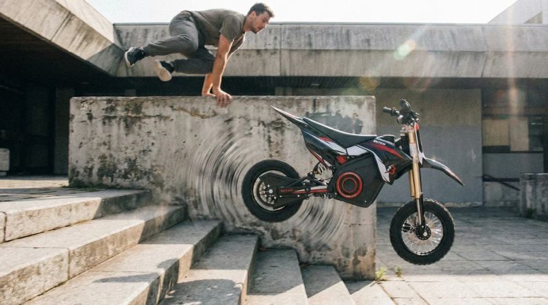 Тихий питбайк